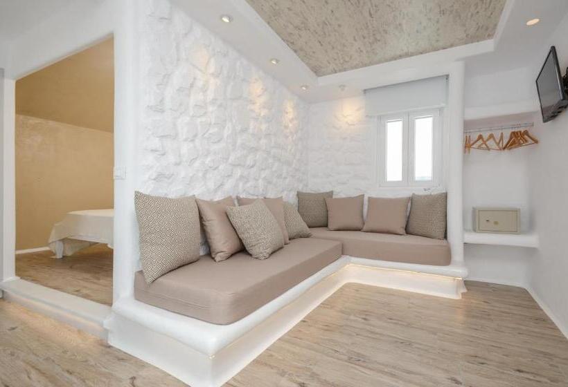 Apartamento 1 Dormitório com Sacada, Villa Adriana