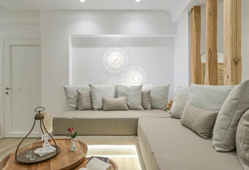 Apartamento 2 Dormitórios, Villa Adriana