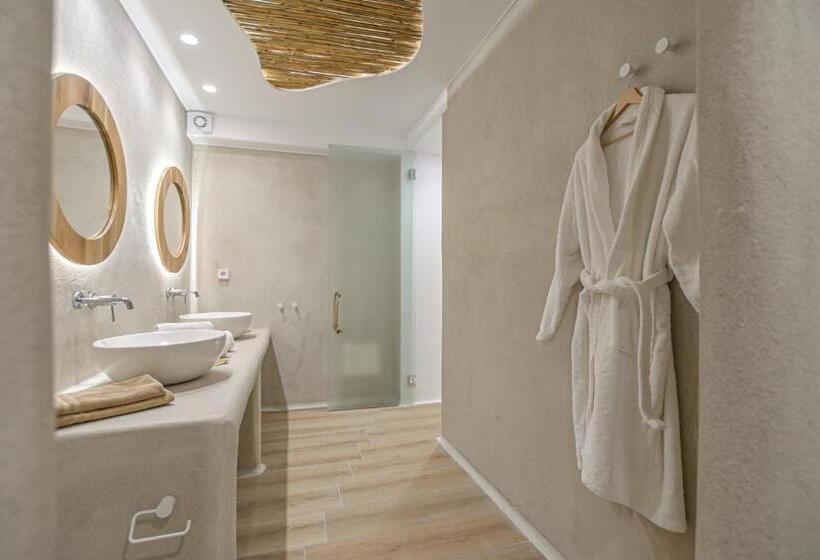 Apartamento 2 Dormitórios, Villa Adriana