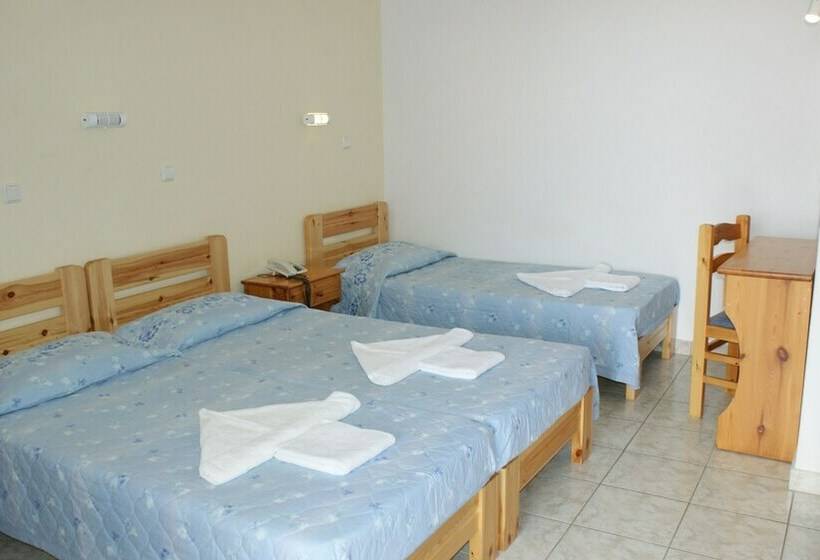 חדר סטנדרט לשלושה, Zeus