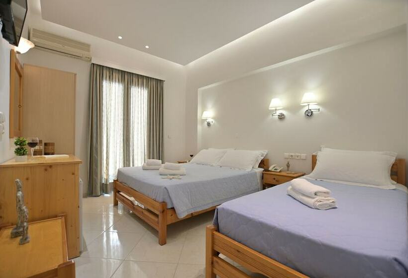 חדר סטנדרט לשלושה, Zeus