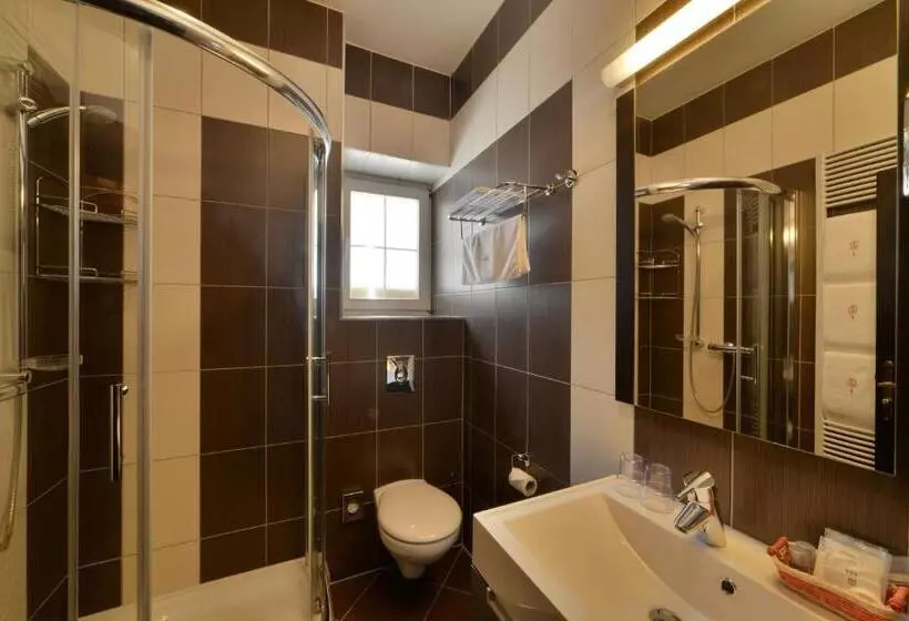 Junior Suite, Berg