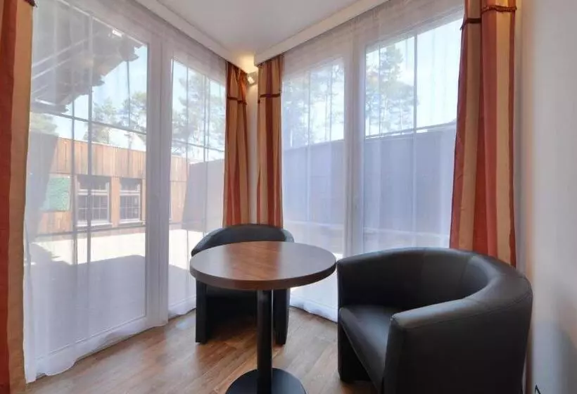 Junior Suite, Berg