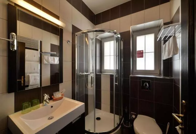 Junior Suite, Berg