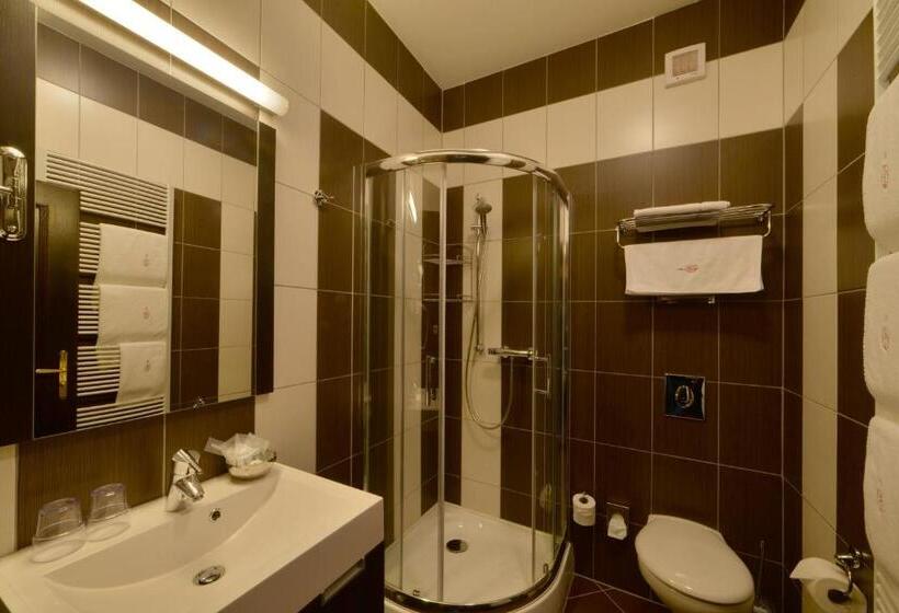 스탠다드 발코니 룸, Berg