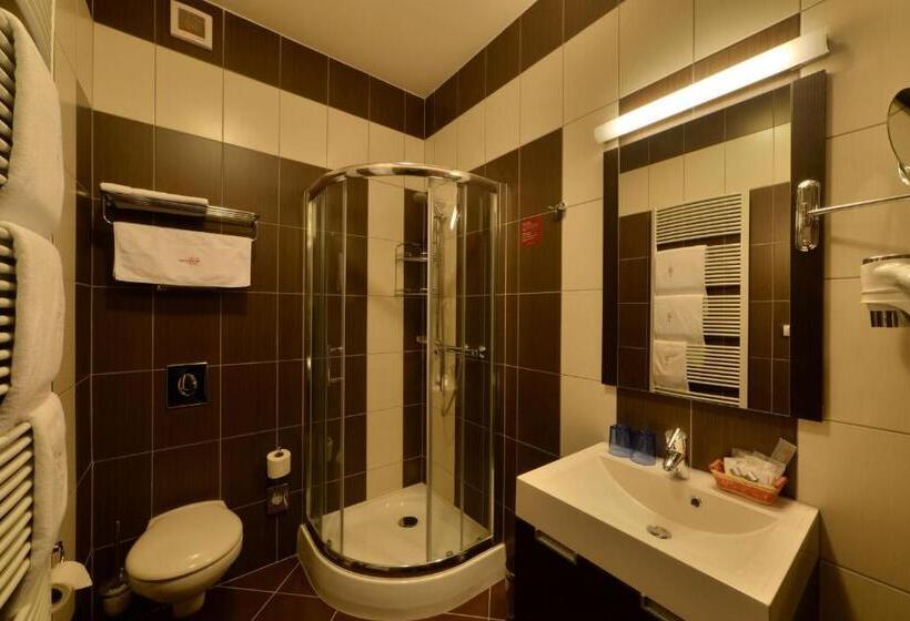 스탠다드 발코니 룸, Berg