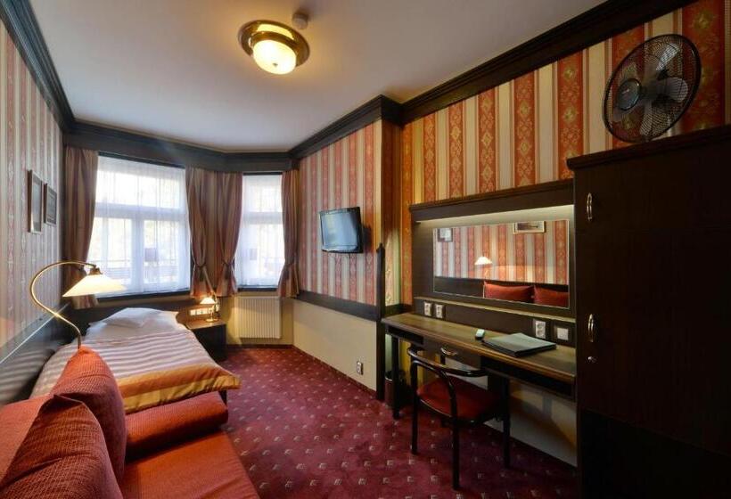 스탠다드 싱글 룸, Berg