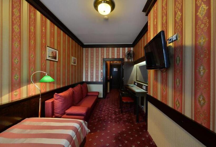 스탠다드 싱글 룸, Berg