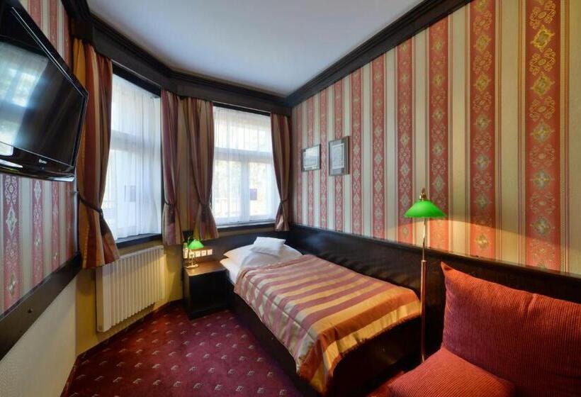 스탠다드 싱글 룸, Berg