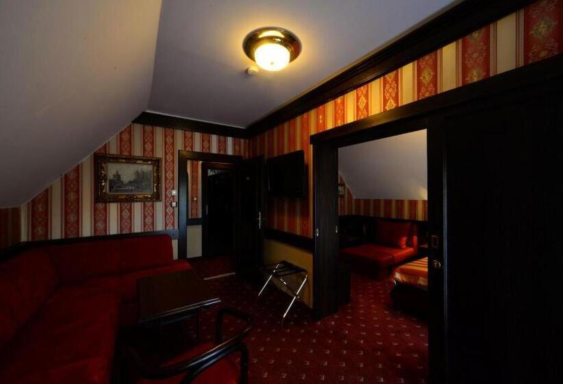 발코니가 있는 스위트, Berg