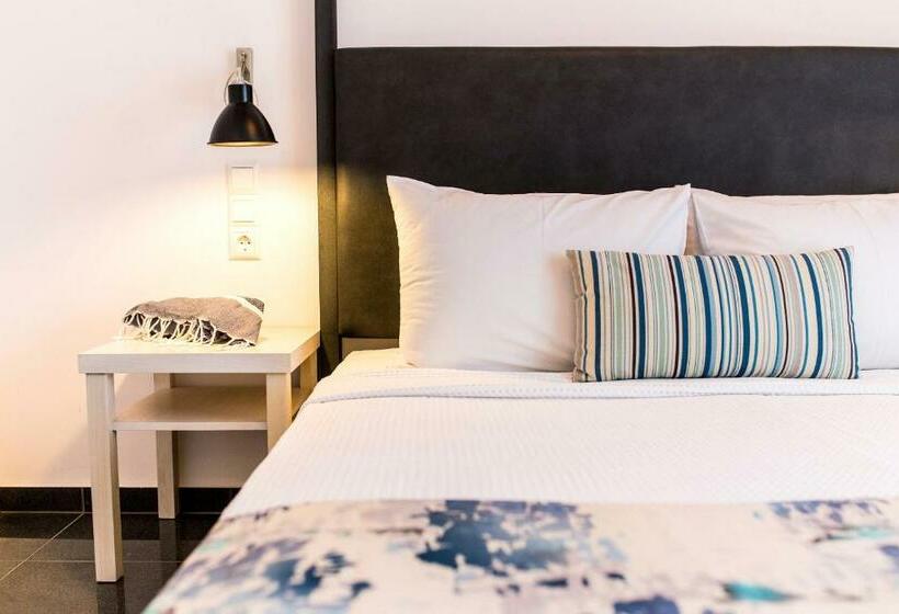 Номер Deluxe, Dracos