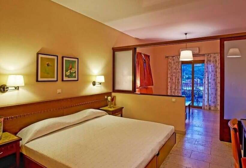 Четырехместный Номер Стандарт, Dracos