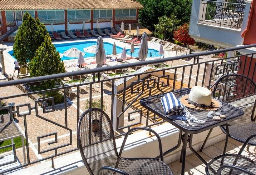 Четырехместный Номер Стандарт, Dracos