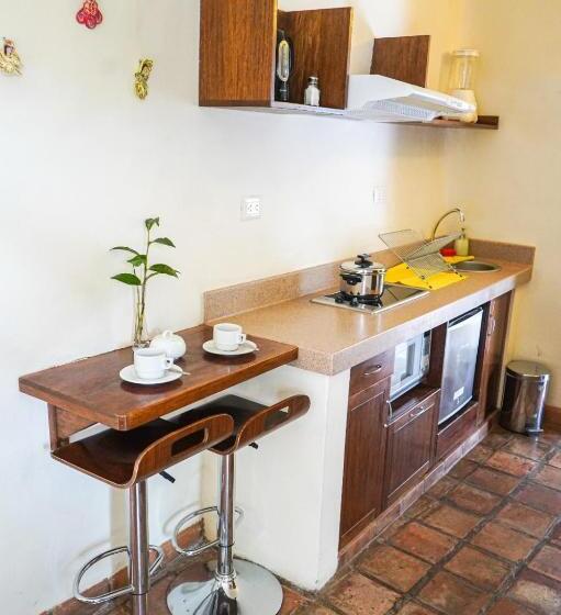 جناح, Kutty Wasi