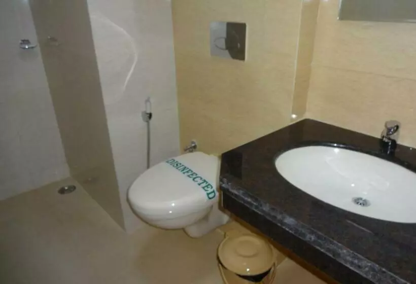 اتاق اجرایی, Hotel Le Grand