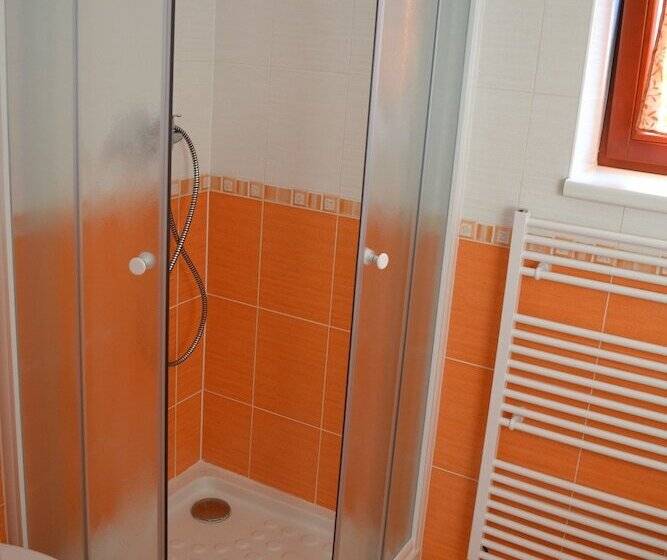 חדר סטנדרט עם מרפסת, Penzion Levandule