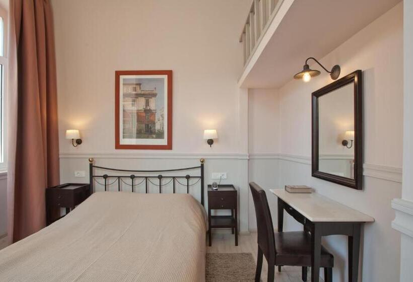 جناح غرفتين نوم, Omorfi Poli