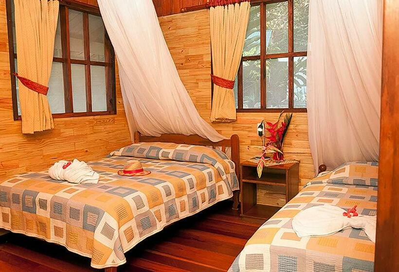 بانگلوی استاندارد با چشمانداز دریا, Pirate Cove