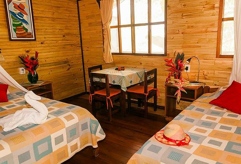 بانگلوی استاندارد با چشمانداز دریا, Pirate Cove