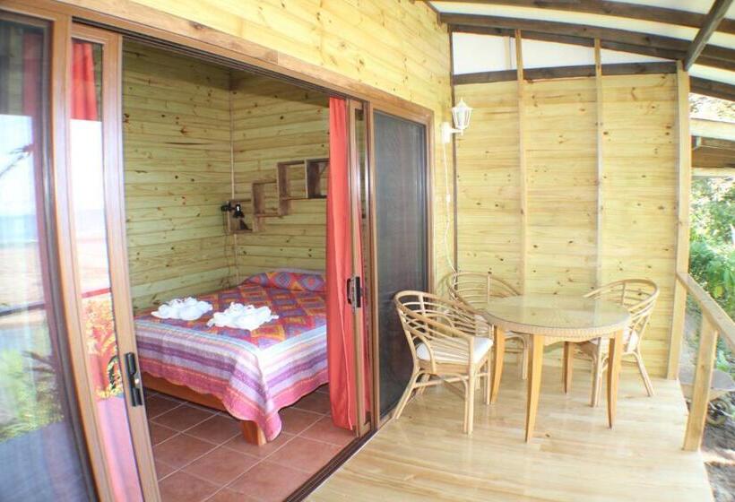 اتاق لوکس, Pirate Cove