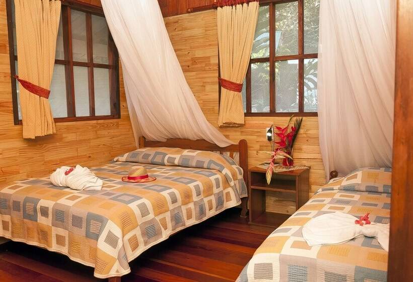 بانگلوی استاندارد با چشمانداز دریا, Pirate Cove