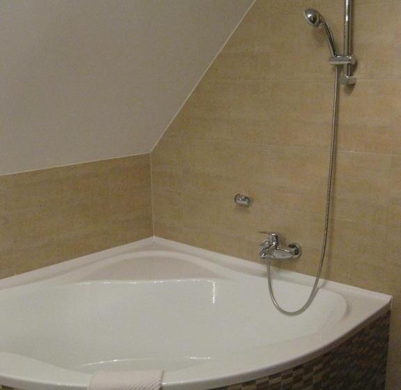 スイート, Skanzen