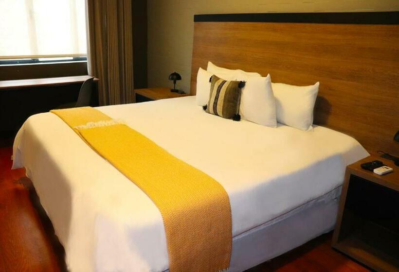 اتاق استاندارد با تخت بزرگ, The Lot Boutique