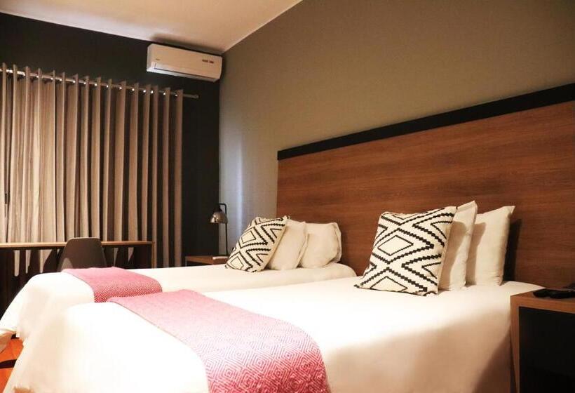 اتاق استاندارد با تخت بزرگ, The Lot Boutique