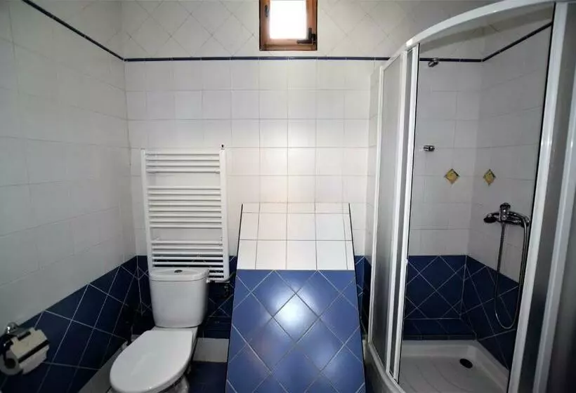 スイート, Travel Hostel