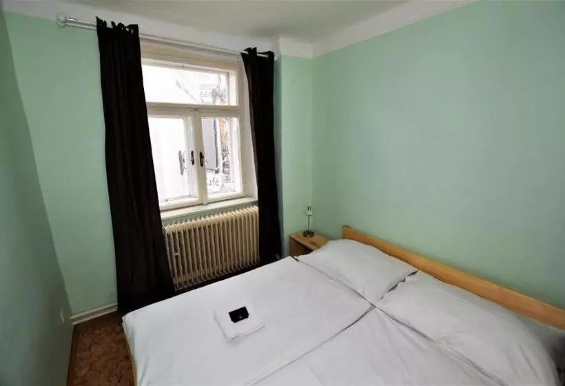１ベッドルームエコノミーアパートメント, Travel Hostel