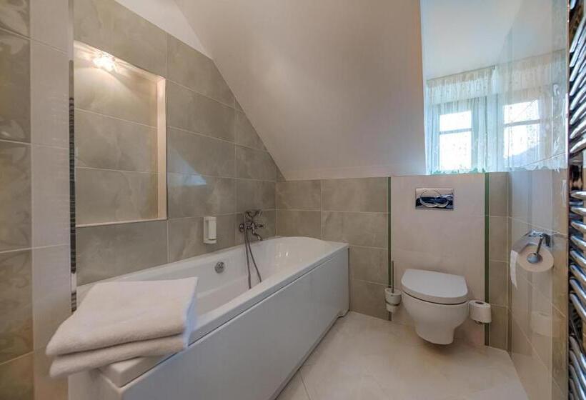 חדר סופריור, Zlatý Orel