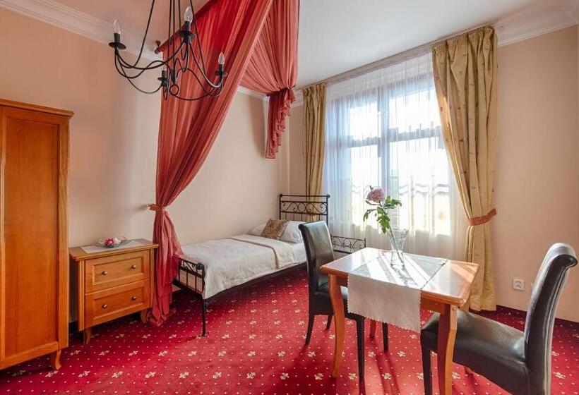 סוויטה, Zlatý Orel