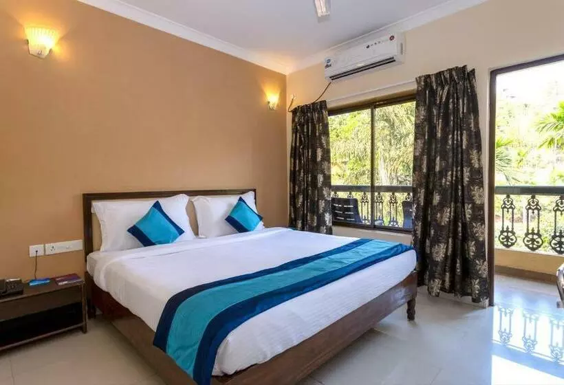 プールの見えるスーペリアルーム, Rendezvous Beach Resort Panjim