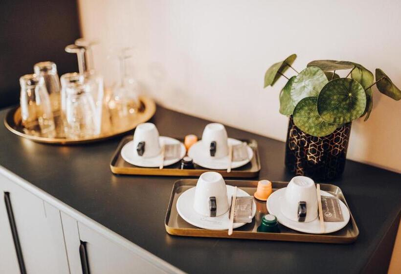 غرفة ديلوكس رباعية, Wine & Wellness Hotel Besední Dům