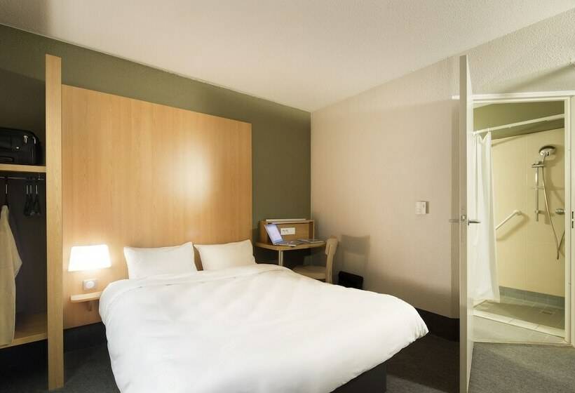 غرفة قياسية لذوى الاحتياجات الخاصة, B&b Hotel La Rochelle Beaulieu Puilboreau