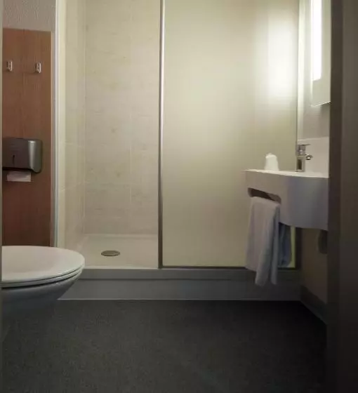 トリプルクラシックルーム, B&b Hotel La Rochelle Beaulieu Puilboreau