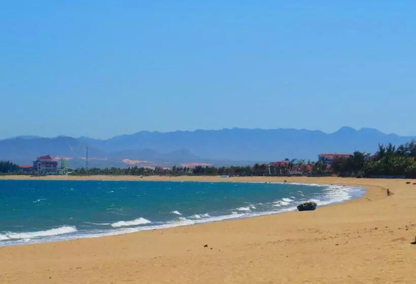 اتاق سوپریور با چشم‌انداز باغ, Gold Rooster Resort