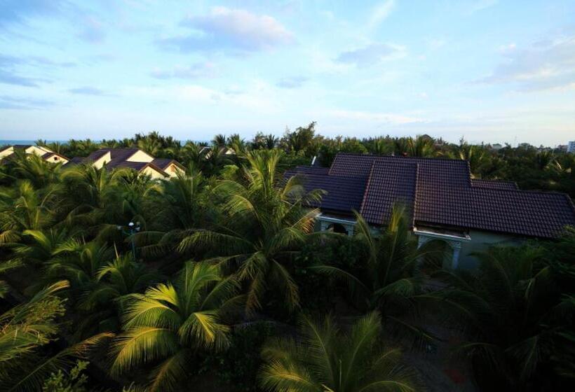 سوئیت جونیور با چشمانداز باغ, Gold Rooster Resort