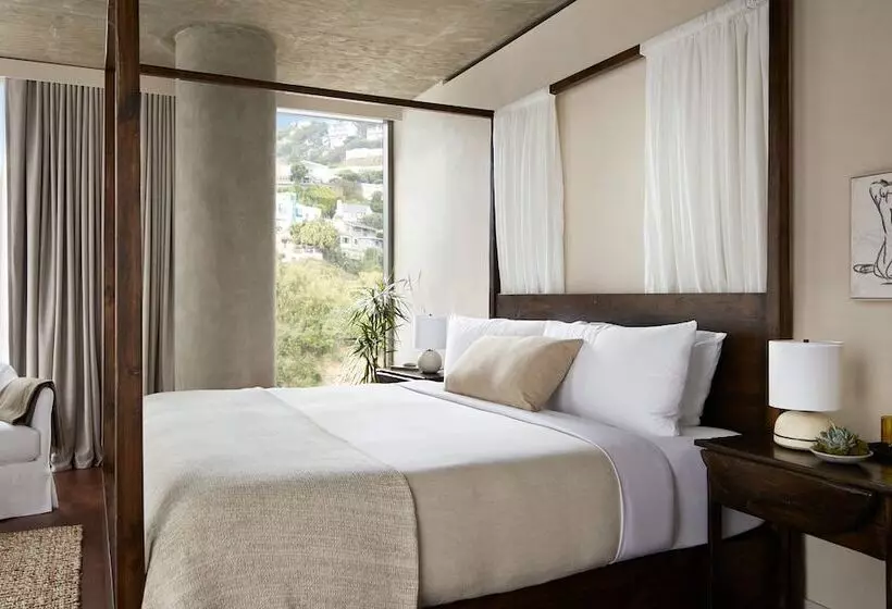 景色の見えるスイートルーム, 1 Hotel West Hollywood