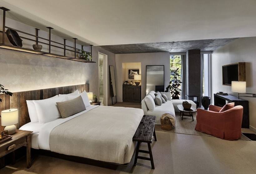 标准工作室, 1 Hotel West Hollywood
