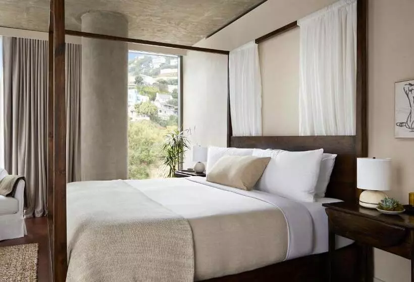 景色の見えるスイートルーム, 1 Hotel West Hollywood