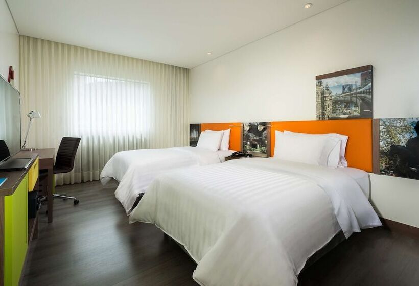 标准间, Hampton By Hilton Medellin
