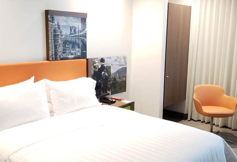 标准间, Hampton By Hilton Medellin