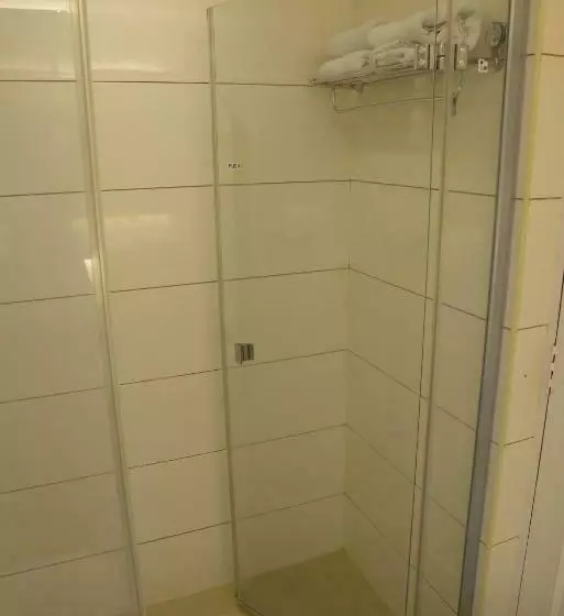 اتاق راحتی, Heritage Inn