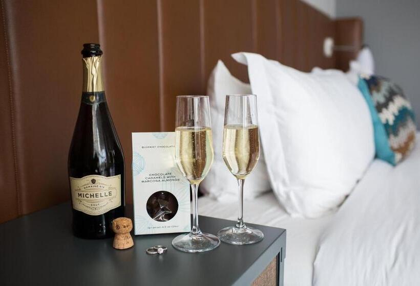 스탠다드 전망 룸, Indigo Old Town Alexandria, An Ihg
