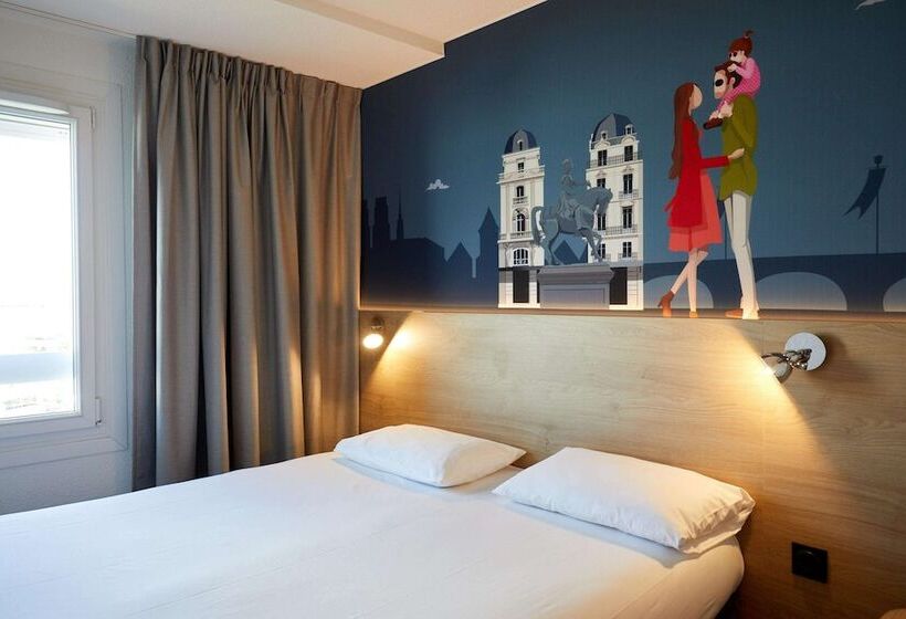 Номер Superior, Kyriad Direct Orleans   La Chapelle St Mesmin