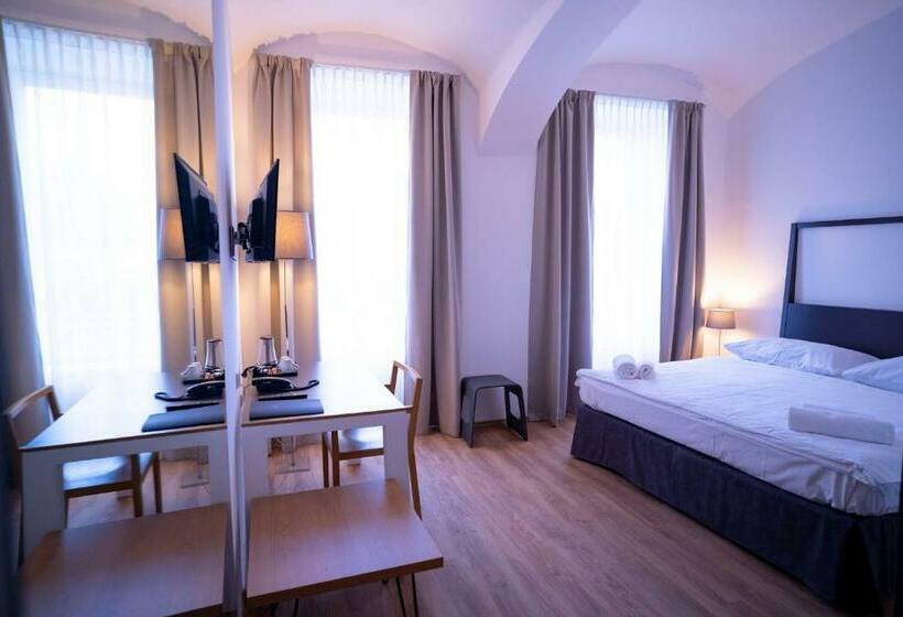 수피리어 룸, Payer Ii