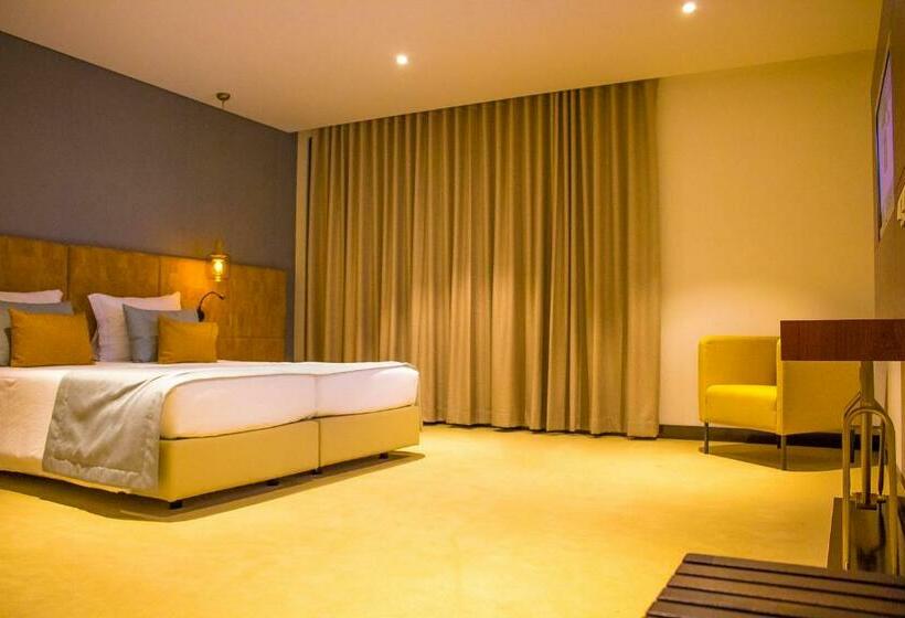 身障者適用スタンダードルーム, Pena Park