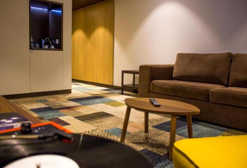 スイート, Pena Park