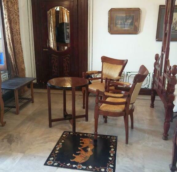 اتاق لوکس, Rangniwas Palace